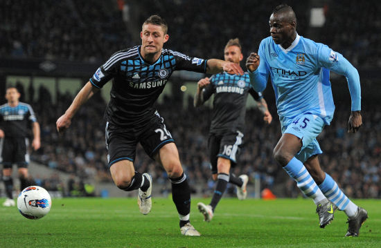 激烈争论 激烈争论